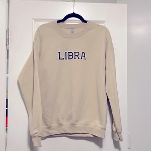 Libra crewneck sweatshirt, size small